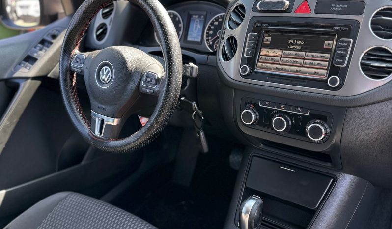 
								VOLKSWAGEN TIGUAN 2011 full									