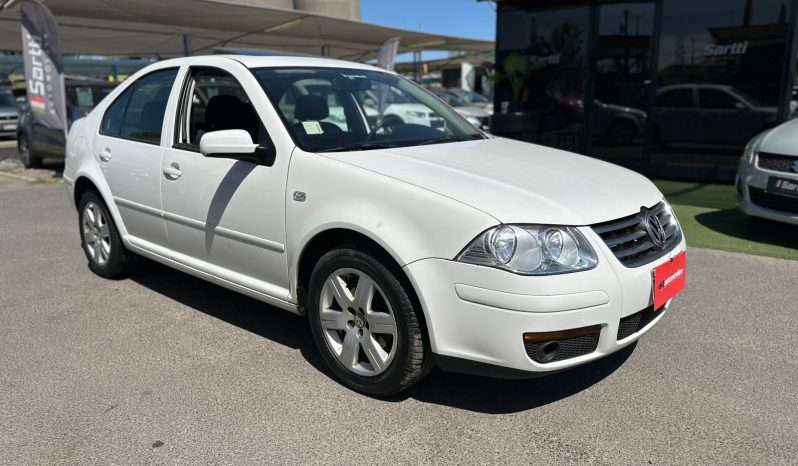 
								Volkswagen Bora 2012 full									