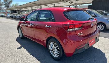 
									Kia Rio5 2019 full								